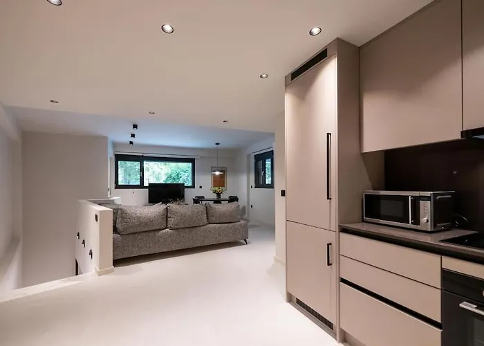 Riverside Suites
