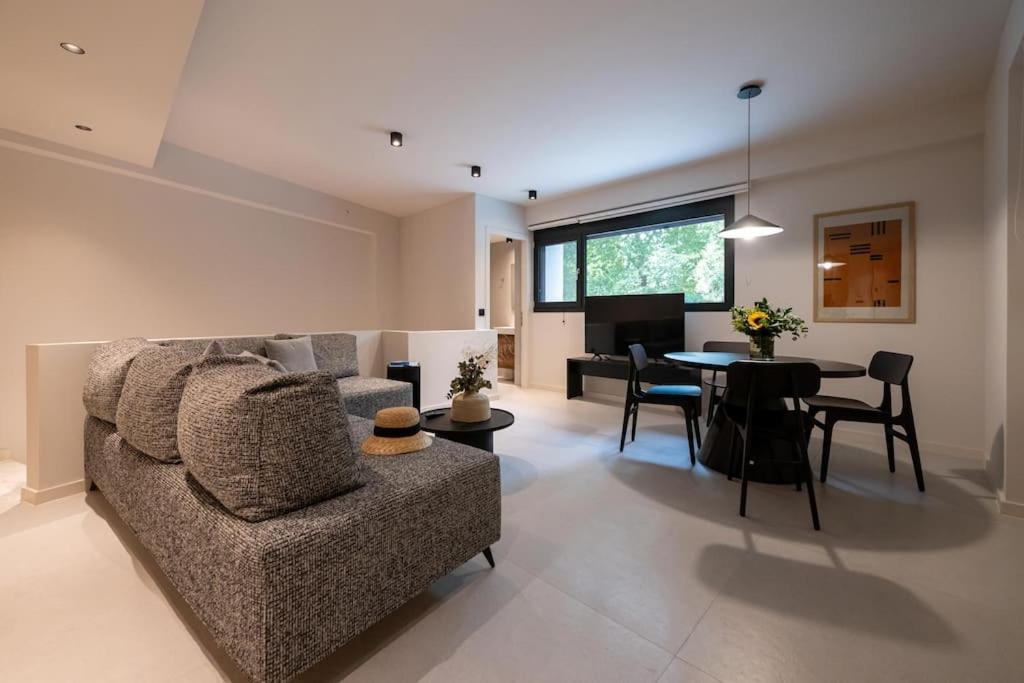 Apartment Riverside