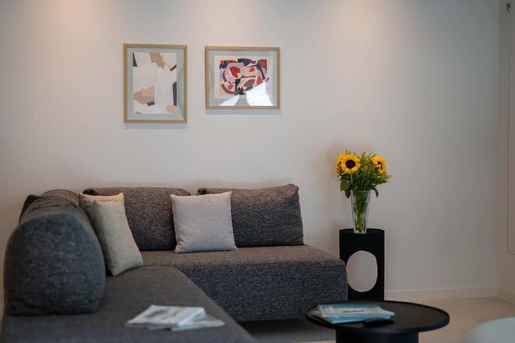 Riverside Apartment *